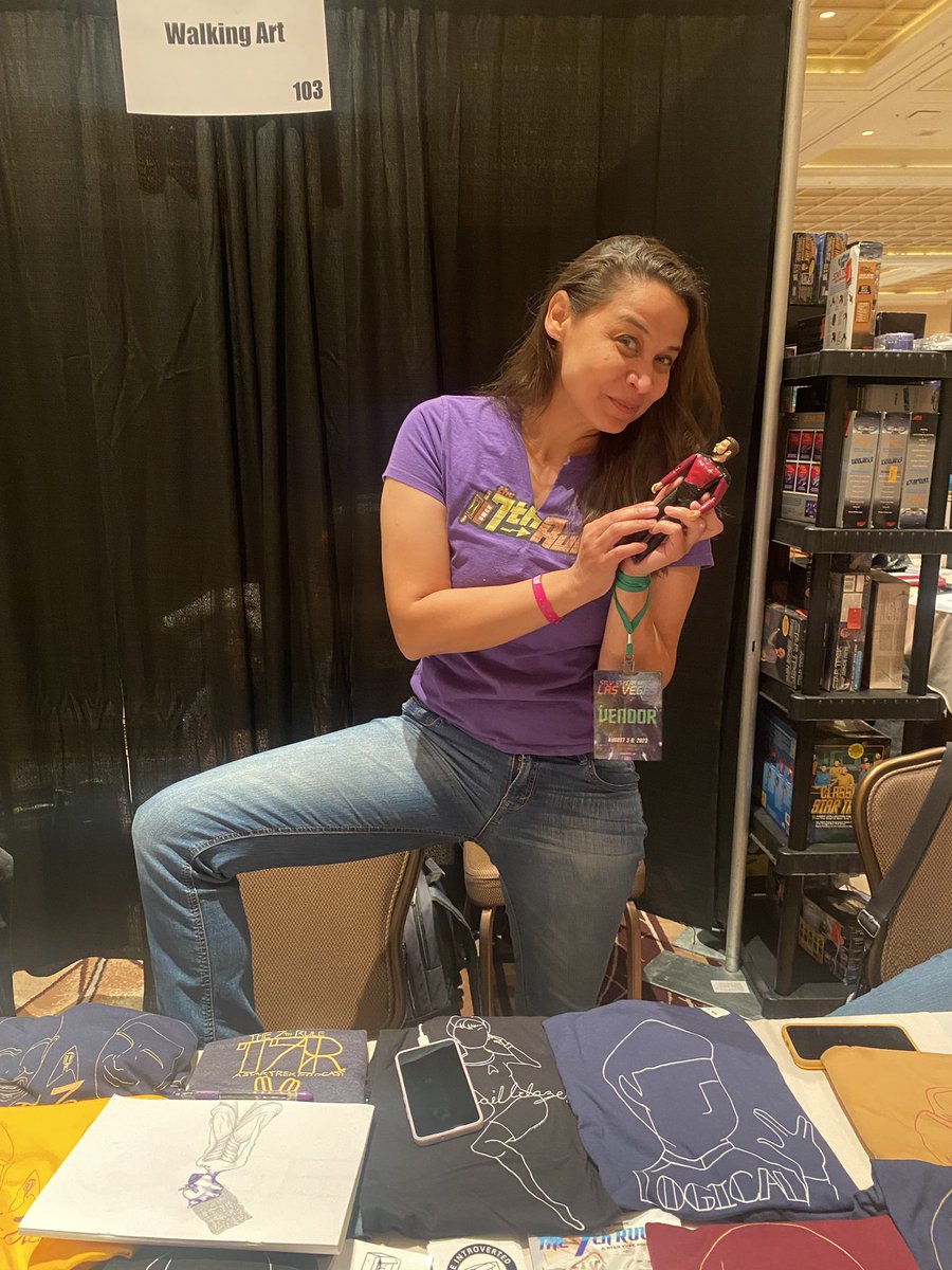 floobish's tweet photo. Haven’t found #MiniBev but @Malissa_Longo was kind enough to do the Riker with #LittleRiker.
#STLV #STLegacyPrequel https://t.co/IqETeuRAKP