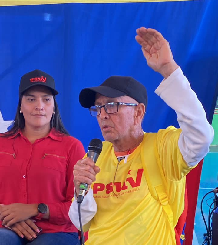 🇻🇪 Participé en el encuentro con Jefes y Jefas de Calle de Palavecino, encabezado por <a href="/JacquelinePSUV/">Jacqueline Faria</a>,  Coord. Político del <a href="/PartidoPSUV/">PSUV</a> Lara <a href="/AdolfoP_Oficial/">Adolfo Pereira Gobernador</a> integrantes del Equipo Político Estadal <a href="/psuvlara2023/">Psuvlaraoficial</a> 
"Organizar, Unir y Sumar"
<a href="/AgueroYanys/">Yanys Agüero (Cuenta Oficial)</a> #LasSancionesNoSonUnJuego