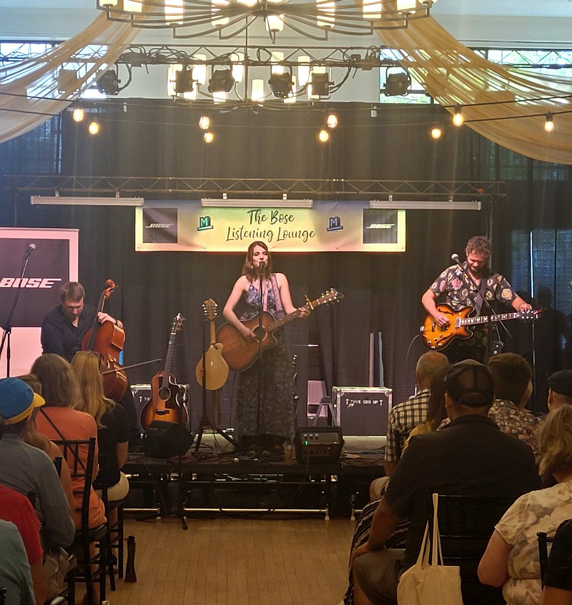 aschluet23's tweet photo. @MileOfMusicFest 
@southforwinter_
South for Winter, stunning vocals.
Beautiful music. @Bose 
513 https://t.co/NYQtTFT56n