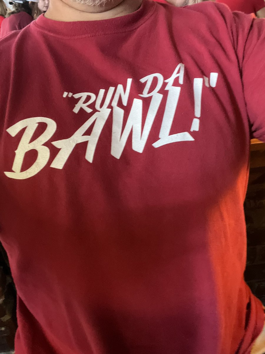 _CoachThomas77's tweet photo. This shirt appropriate for arena game??? #Sharksplayoffs https://t.co/saWVbGStEj