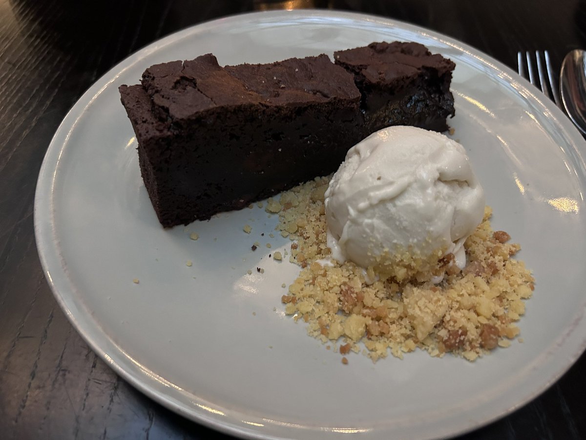 FerdiLethen's tweet photo. After a great #ScottishSummit2023 and lots of conversation, we were lucky enough to eat at a cool restaurant in #Manchester.
Steak 🥩 and a little desert, very small dessert as powerful as 3 large.
I am already looking forward to the Scottish summit 2024. ❤️
#comunityrocks https://t.co/kYfawNERRr