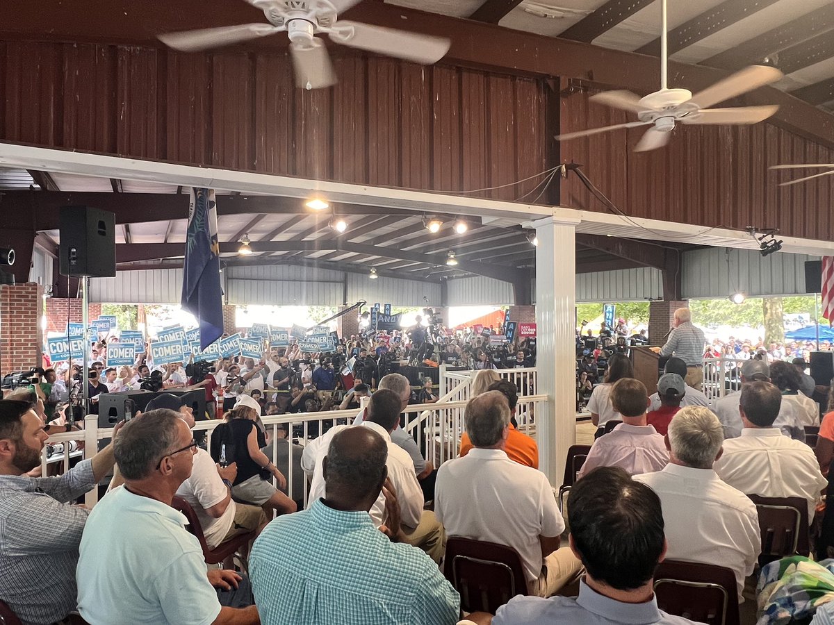 JamesComer's tweet photo. Another great Fancy Farm Picnic comes to an end. Thanks to everyone who turned out to show support for #TeamComer. I hope to see everyone again next year in Graves County the first weekend in August! #KY1 https://t.co/1soY6LvD0v