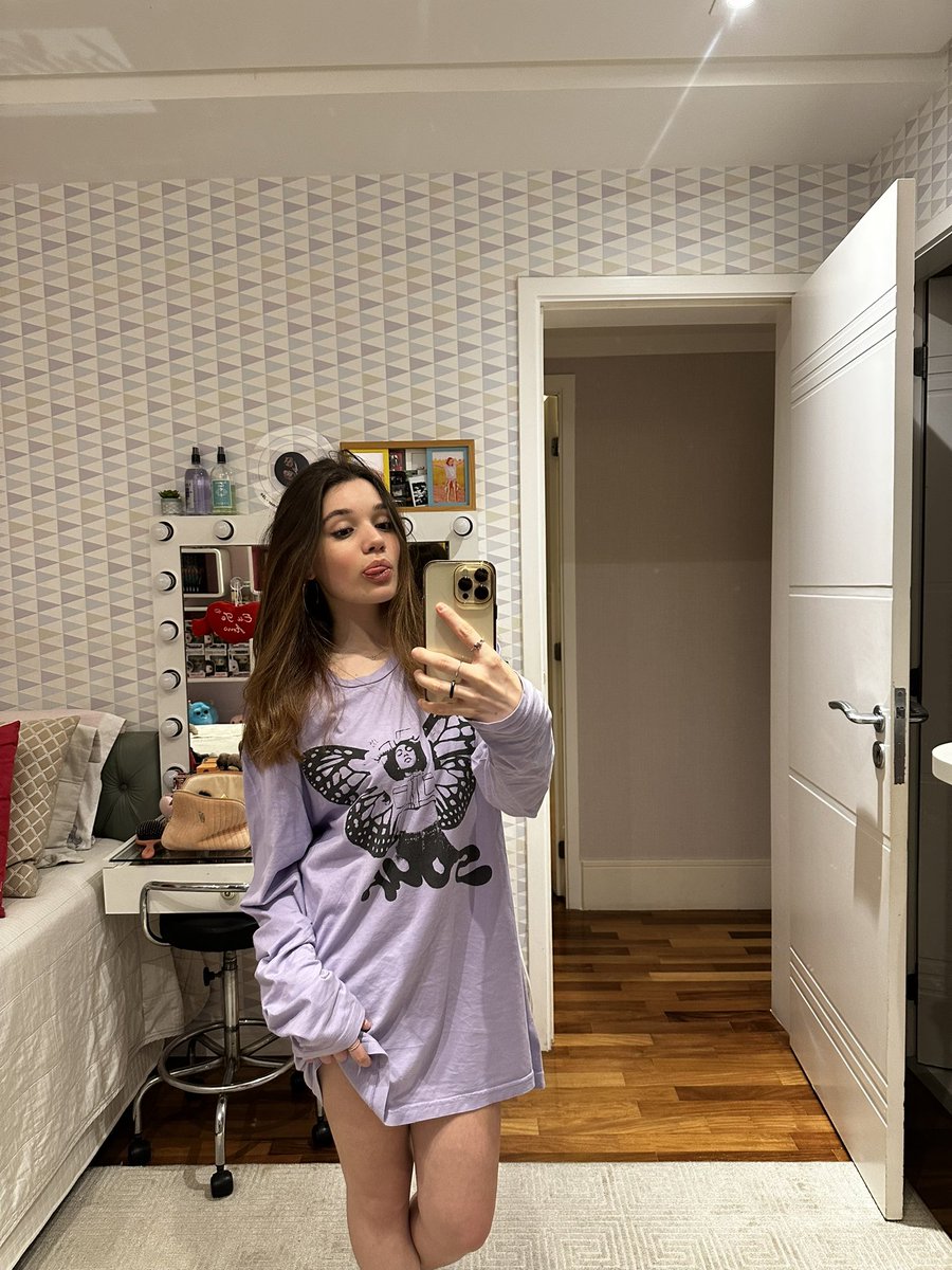 Giulia Benite tweet media