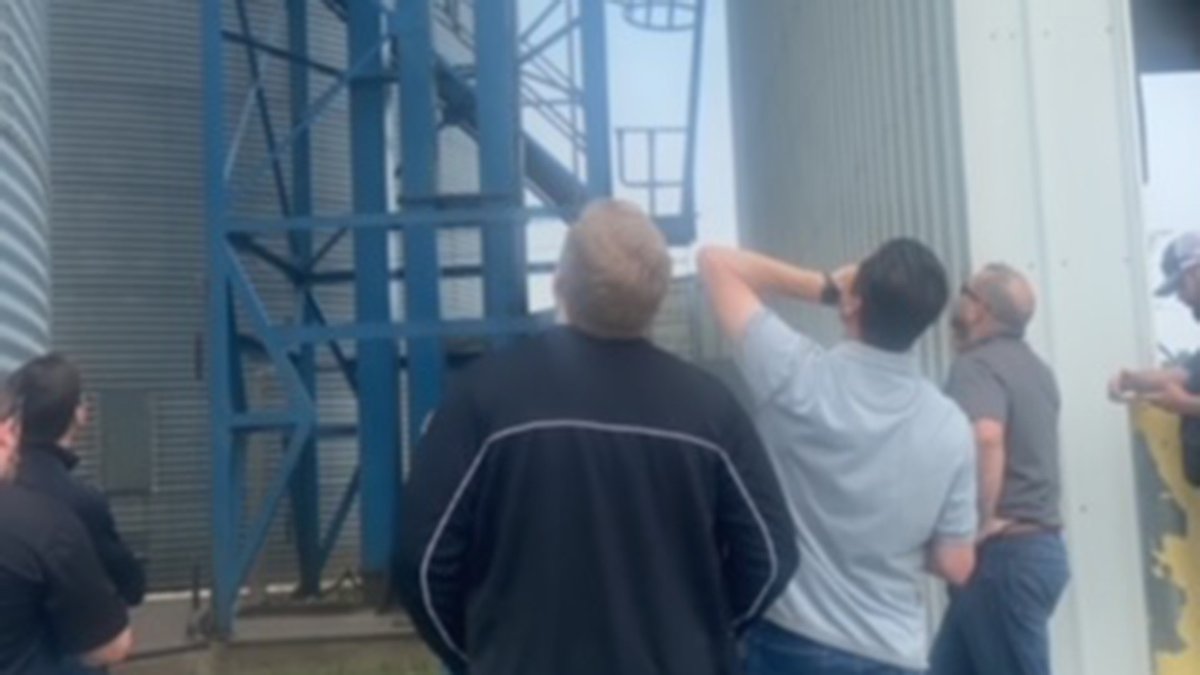 Simpson College tweet media