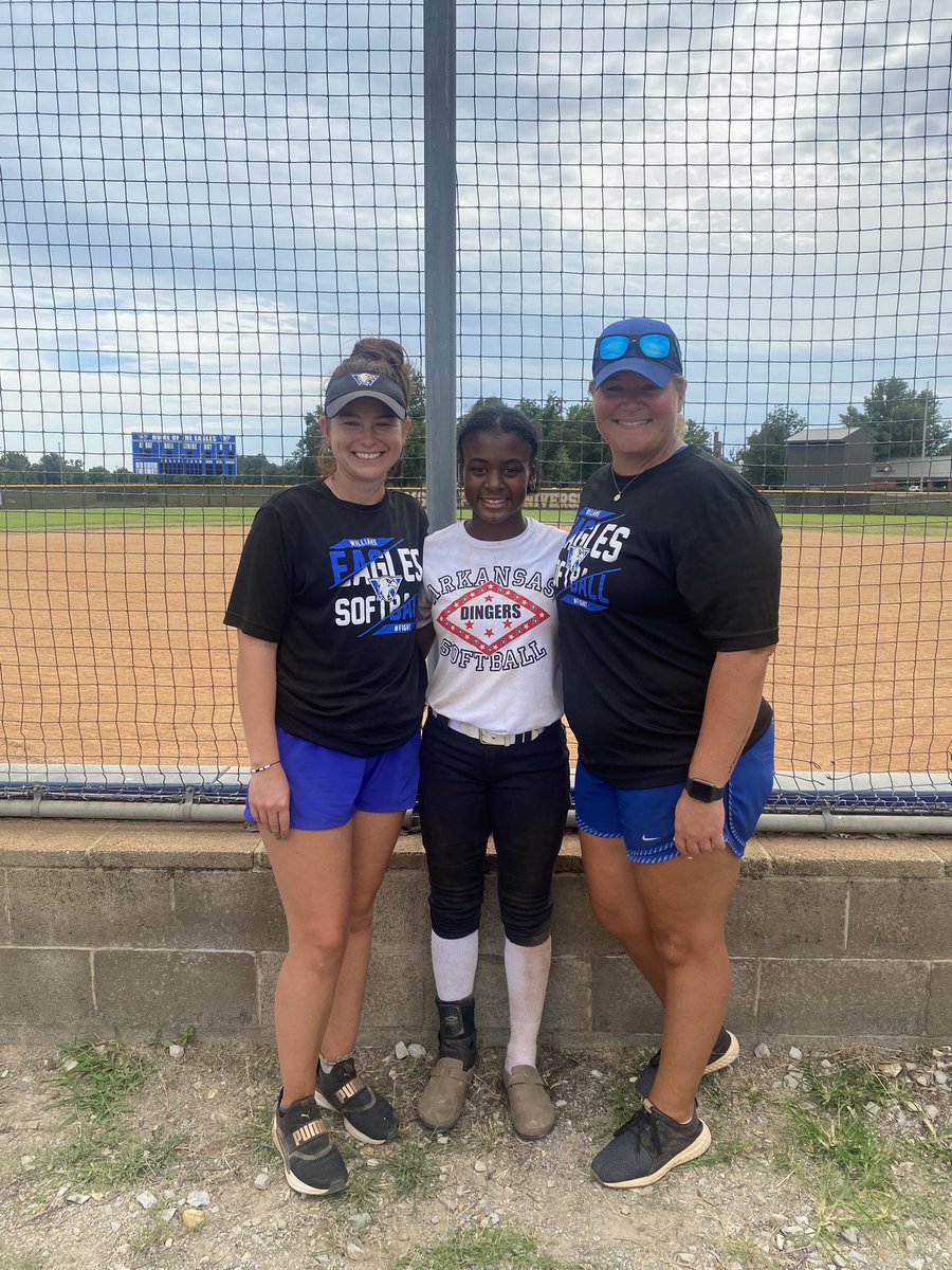 _trinityerianaa's tweet photo. Had a great time at the Williams Baptist Camp. I got a lot of reps in and loved the interactions with the coaches and players! @AvaBrock2025 https://t.co/XcTDkz25xj
