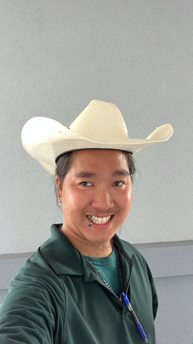 Rodeo here i come 
Someone invite me
Plz #rodeo #cowboy #cowboyboots #cowboyhat #justinsboots #justinscowboyhat #isaakpresley 🤠