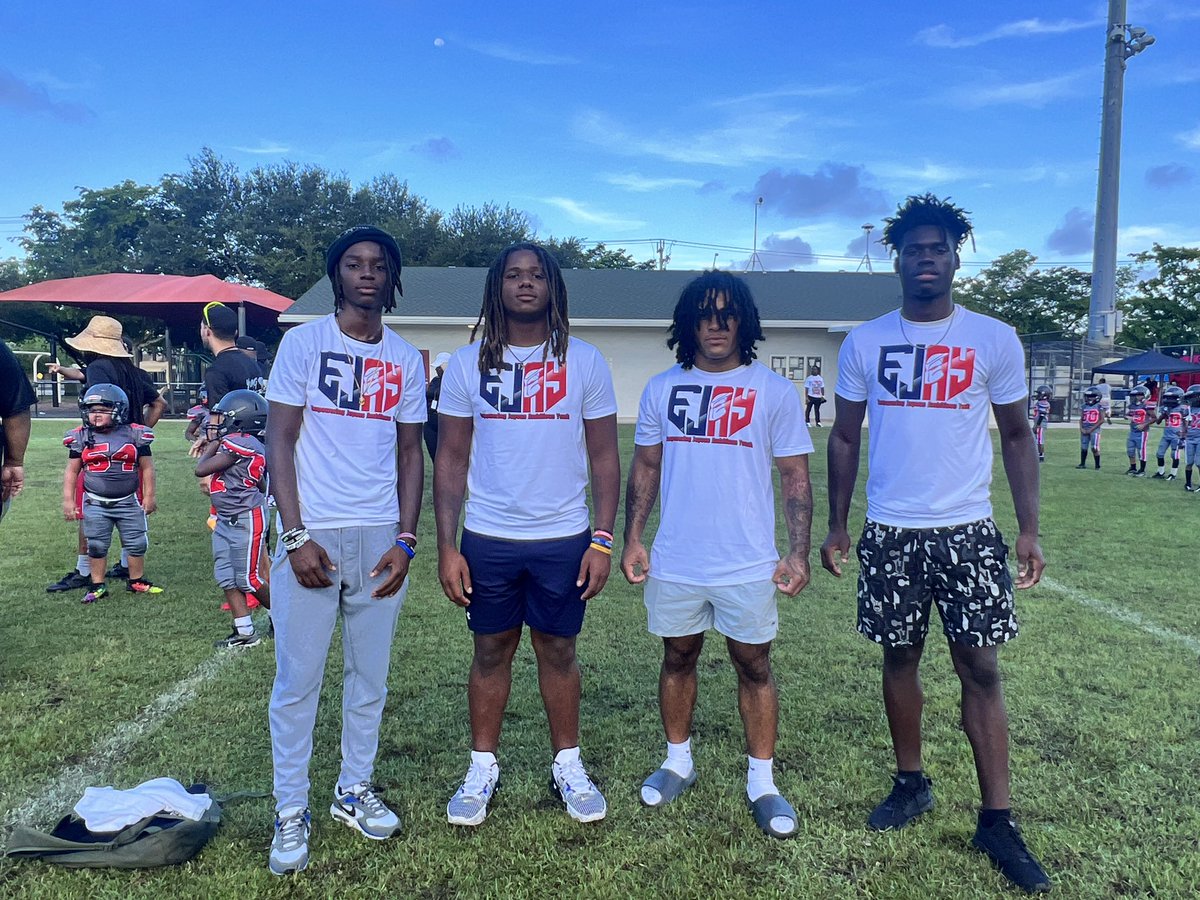 EjayEnnio's tweet image. Today I kick started the EJAY initiative. Truly an Empowering Joyous day by some Ambitious Youth! We had a blast giving back to the little brothers that will essentially be the future of other generations to follow.We provided halftime refreshments fruits post game meal and snack