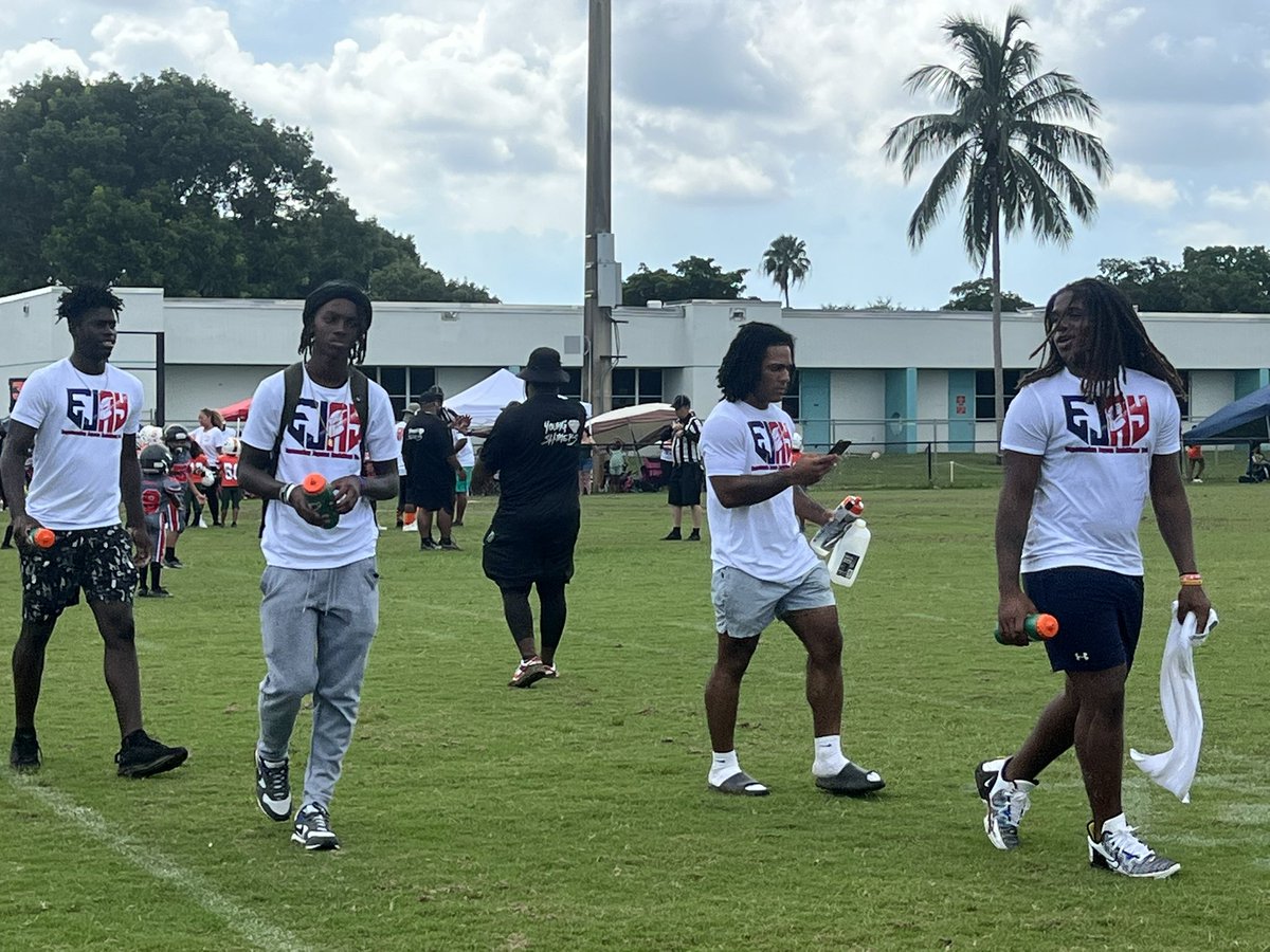 EjayEnnio's tweet image. Today I kick started the EJAY initiative. Truly an Empowering Joyous day by some Ambitious Youth! We had a blast giving back to the little brothers that will essentially be the future of other generations to follow.We provided halftime refreshments fruits post game meal and snack