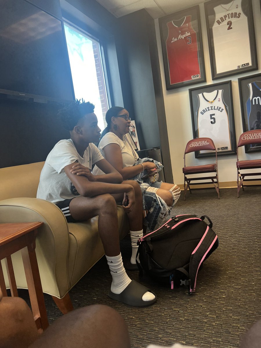 CoachRodEeee's tweet photo. Use Basketball, don’t allow it to use you. #MoreWork #BrotherlyLov3 #K3 #NikNice https://t.co/gKFnLS1xcc