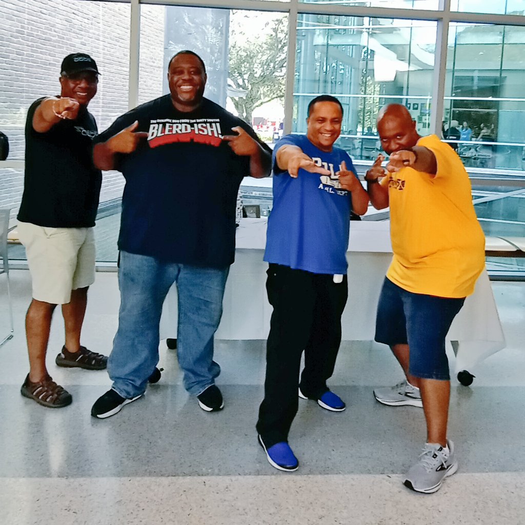 THIS WEEKEND!
#MidCityMicroCon DAY 1! Good times with <a href="/obadoro/">Obadoro Christopher</a> x @Blerdish1 x @markdub @gammaraecosplay

MID CITY MICRO CON: 8.5 - 8.6.23 ebrpl.com/mcmc 

Main Library at Goodwood #MidCityMicroCon2023 #MCMC2023 #MCMC23 #ComicCon #Nerd #Blerd #BRLA #BatonRouge