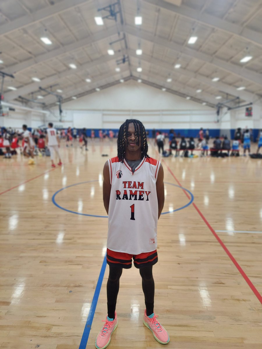 2026 De'Anthony McJames of Main Tapperrz Elite very athletic guard and he is one of the fastest players with the ball in his hands. De'Anthony performance helped lead his team to a 1-point victory! #TheLastRunSTL #Threathoops