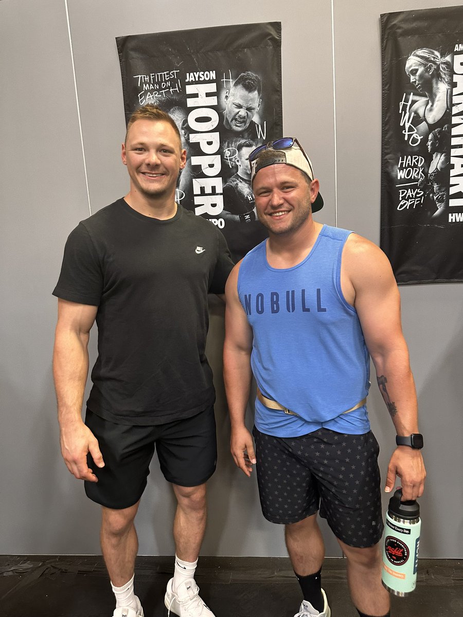 millennialjake's tweet photo. Having a blast watching big people lift heavy things. #CrossFitGames https://t.co/rDvP3wZptK