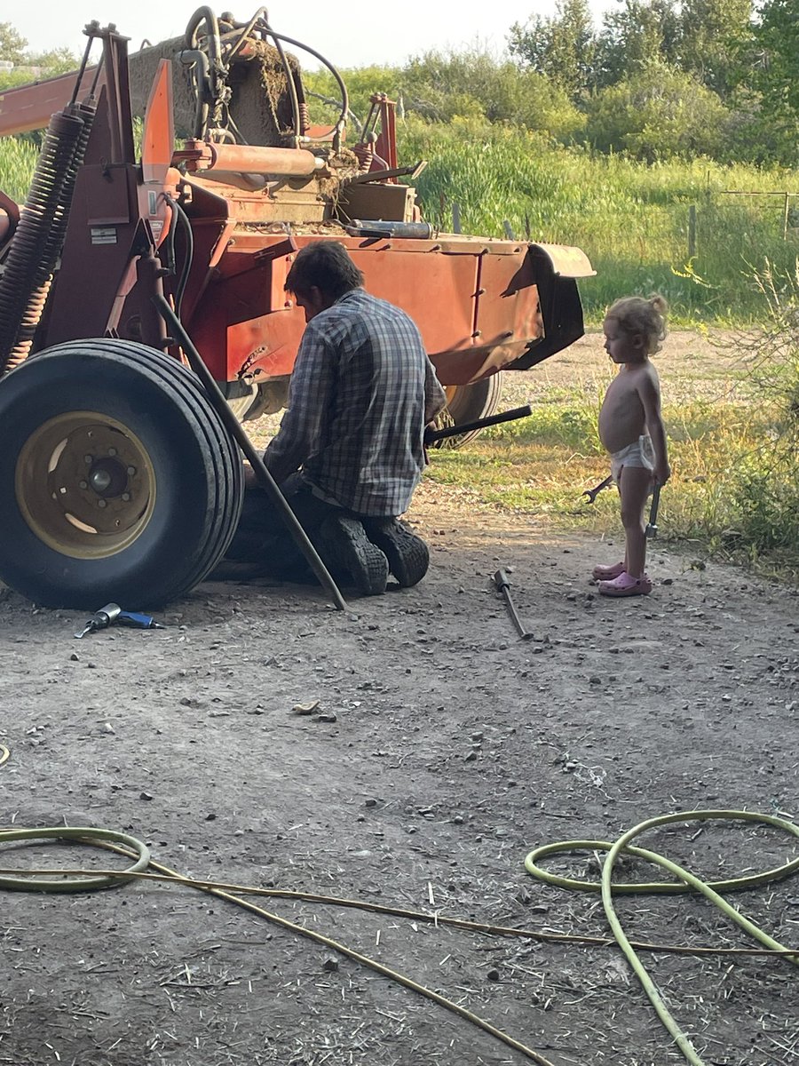 Samantha Marcino (@samsentes) on Twitter photo Good help is hard to find #fixing Good help is hard to find #fixing