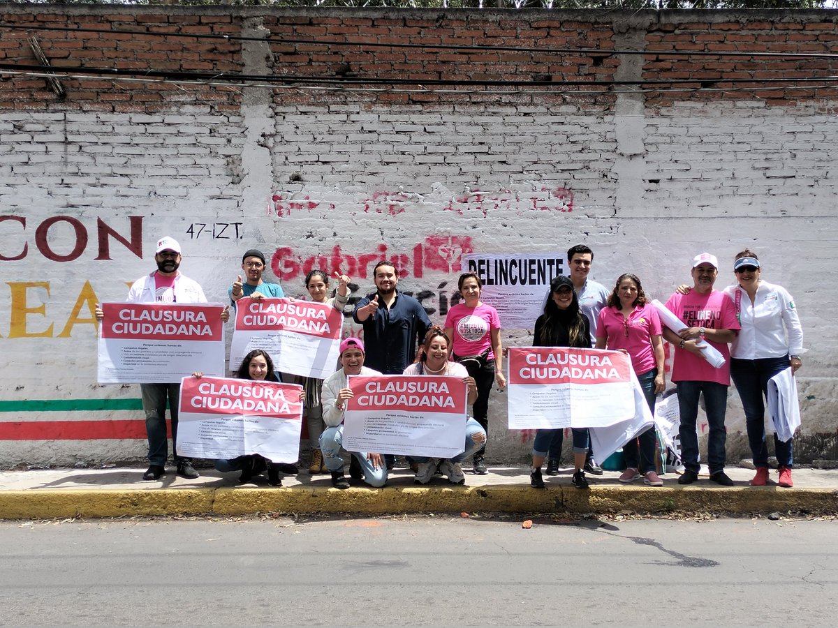 FCNjuvenil's tweet photo. Las y los jóvenes continuamos con la #ClausuraCiudadana ahora en la @Alc_Iztapalapa próximamente en tu Alcaldía
Porque el futuro de los jóvenes se escribe hoy!! 

#JovenesAlFrente
#AquiSeguimos
#ClausuraCiudadana https://t.co/T5yTm1qfYe