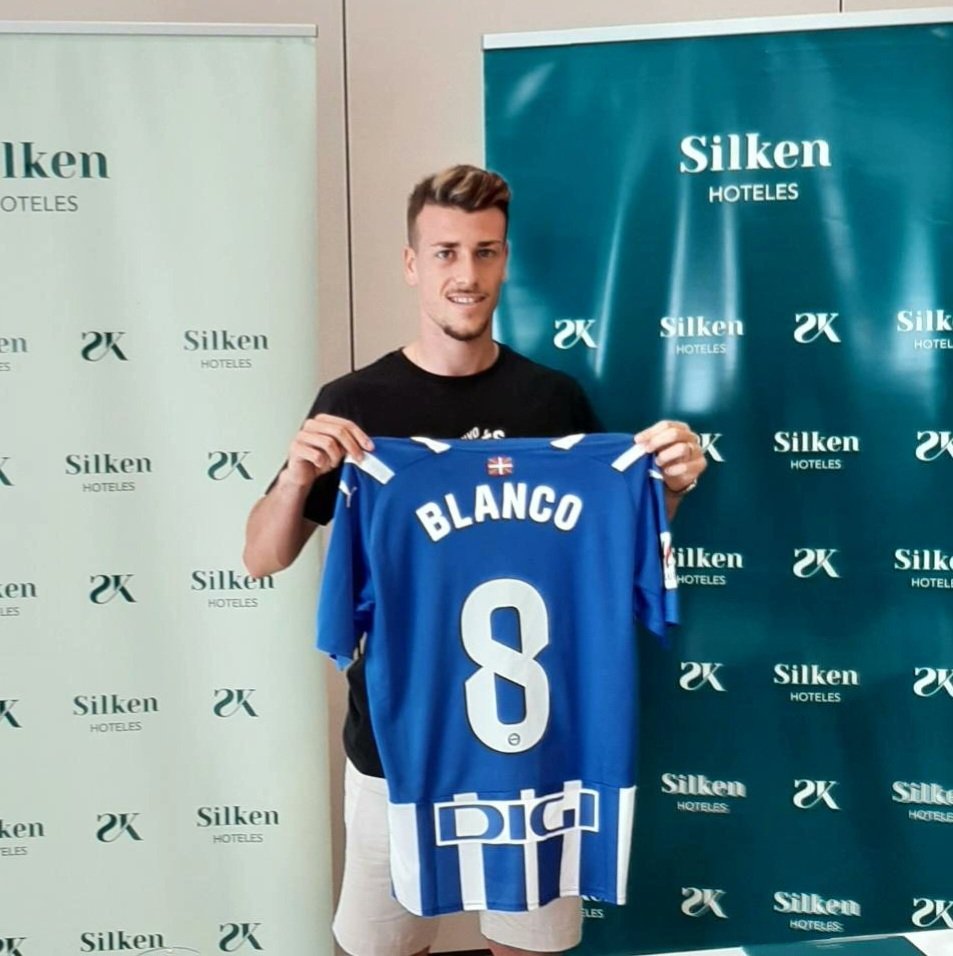 ElRomanoDelFCB's tweet photo. Recuerdan a los tales Antonio Blanco y Sergio Arribas que decian algunos que eran mejores que Pedri y Gavi? Pues el primero ya fue vendido al Alavés y el otro esta a un paso del Almería o Mallorca https://t.co/vuMBb7lXsd