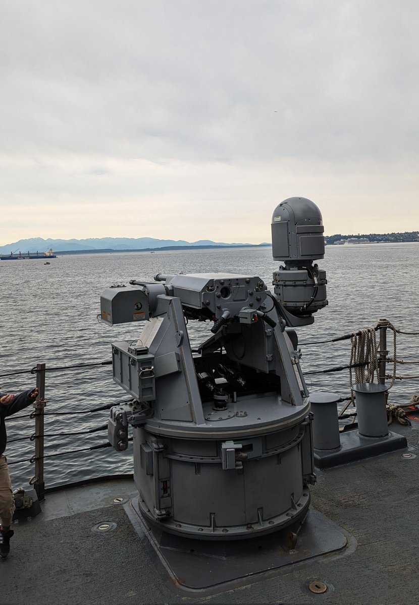BellevueDotCom's tweet photo. A great @SeafairFestival tradition
@USNavy #USSBarry (DDG 52) #FleetWeek 🇺🇲
Remaining Tour Time:
Sunday, Aug 6: 9:30AM - 3PM
Pier 46 https://t.co/XN7VlF1bAG