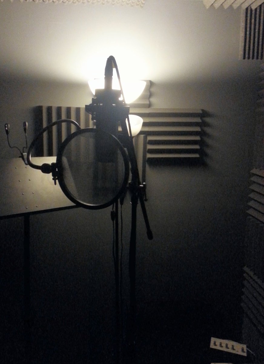 Whispaaah's tweet photo. "Step inside, the cave..Dark Knight, is alive."   @MTriple1z https://t.co/m86ST7sSOB