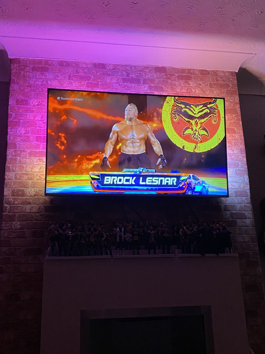 Beardedbackbump's tweet photo. LFG #SummerSlam https://t.co/Z1lUVurvIn