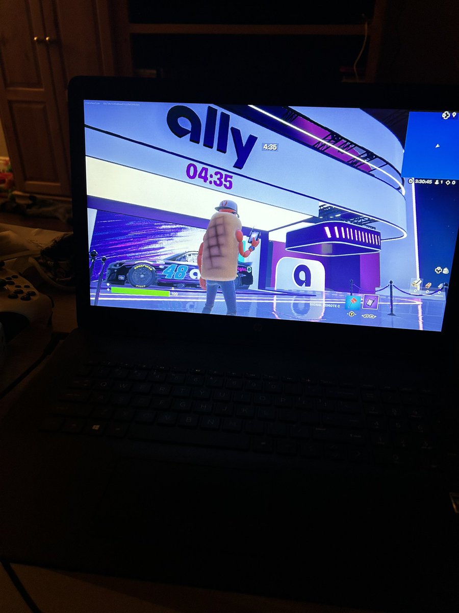 TylerCombe83's tweet photo. @allyracing @Alex_Bowman @TeamHendrick That was harder than I expected, but well worth it to potentially see @Alex_Bowman get a win at @DAYTONA to punch his ticket to the playoffs 👍 #BeatBowmanSweepstakes https://t.co/KMM0LjEbHH