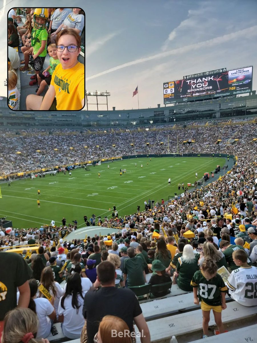 bugicol59's tweet photo. #getloudlambeau https://t.co/jGspRMod0j