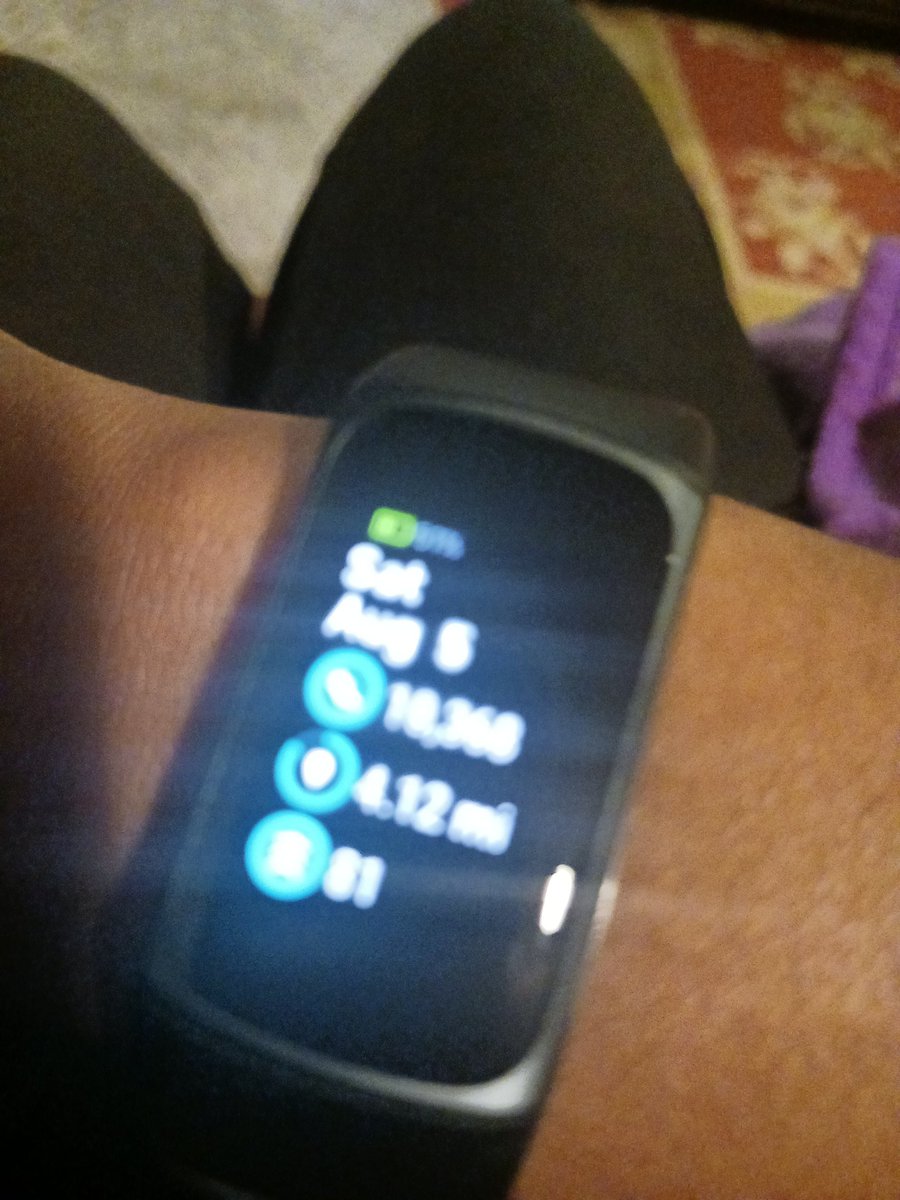 BrerFox6's tweet photo. Very nice. 

It says 10,368, 4.12 mi, and 81 of... somethin irdk what that is.. 

#exercising #workingout #steps https://t.co/Kv45FQasoY