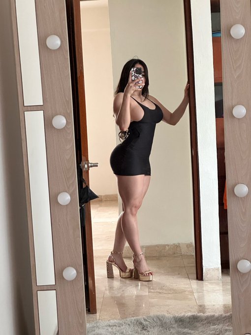 Cu&aacute;nto crees que peso? https://t.co/SjiQ9VZJit