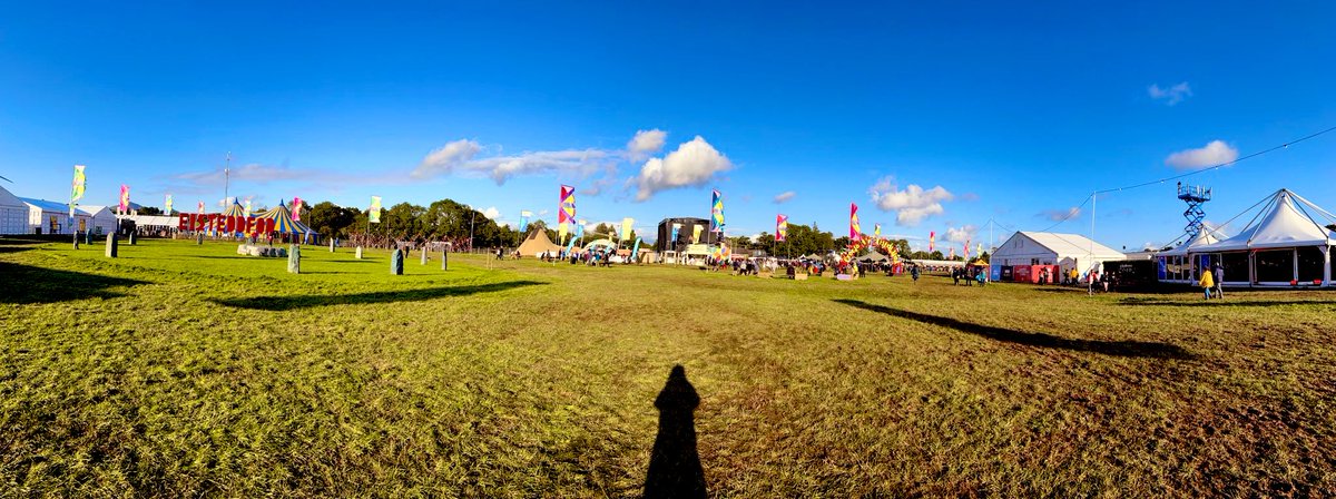 elunedh's tweet photo. Yma! hwrê #boduan #Curiad @eisteddfod llongyfarchiada @Pedair4 a r gang mawr noson arbennig a hardd i r clyw y llygaid a r enaid jus fel #PenLlyn. Fysa nain Myfanwy o Bwllheli di dotio. dagra n llifo i deyrnged hynnod anodd ond pwysig @ashokahir i #llyr Emoaiynnol! https://t.co/njkCSo6l10