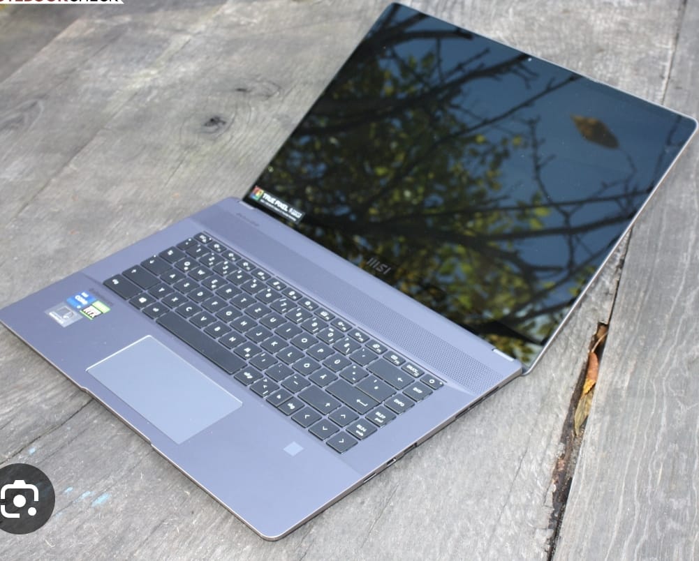 Luana_MLyra's tweet photo. Anoche le robaron a mi hno su compu MSI Z16 CREATOR con todos sus trabajos de arquitectura, su pasaporte y su visa de EEUU (a días de su vuelo de retorno).
SE OFRECE RECOMPENSA!
RT porfa 🥲🙌🏽 https://t.co/FnoRDoVnk4