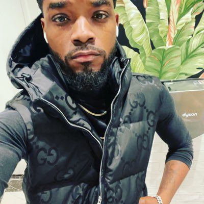 #NewProfilePic https://t.co/x9gUwSOQzj<a href="/tag/newprofilepic"class="tags">#NewProfilePic</a>