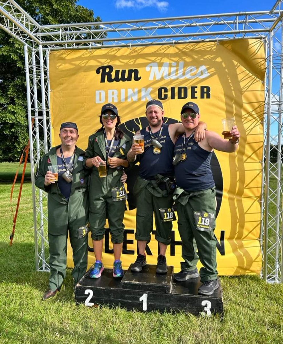 lyngrav's tweet photo. #Ciderthon More pics 🤣🍻👍🏻 https://t.co/mjz679v6jQ