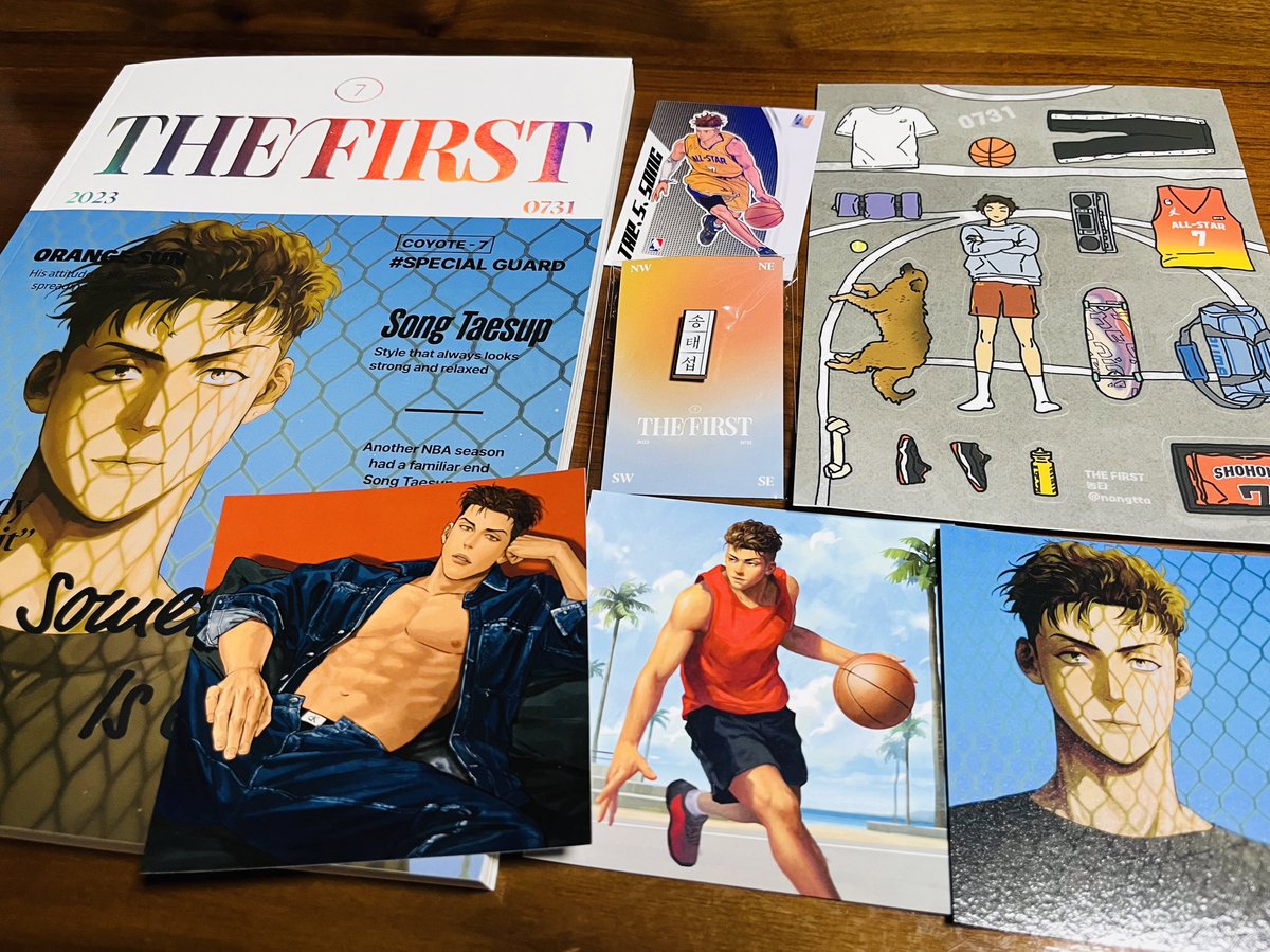 stst2023's tweet image. THE FIRST 추가후원🍰

전시를 못가서 넘넘 아쉬웠는데 이렇게나마 소장할 수 있게해주셔서 감사합니다~🥰
책자는 물론이고 선수카드,스티커,엽서,뱃지까지! 최고😍
거기다 책자는 세상에..한 장 한 장 넘길때마다 작품들로 가득..이걸 이렇게 한 권으로 볼 수있다니😭😭

#더퍼스트
#THE_FIRST
