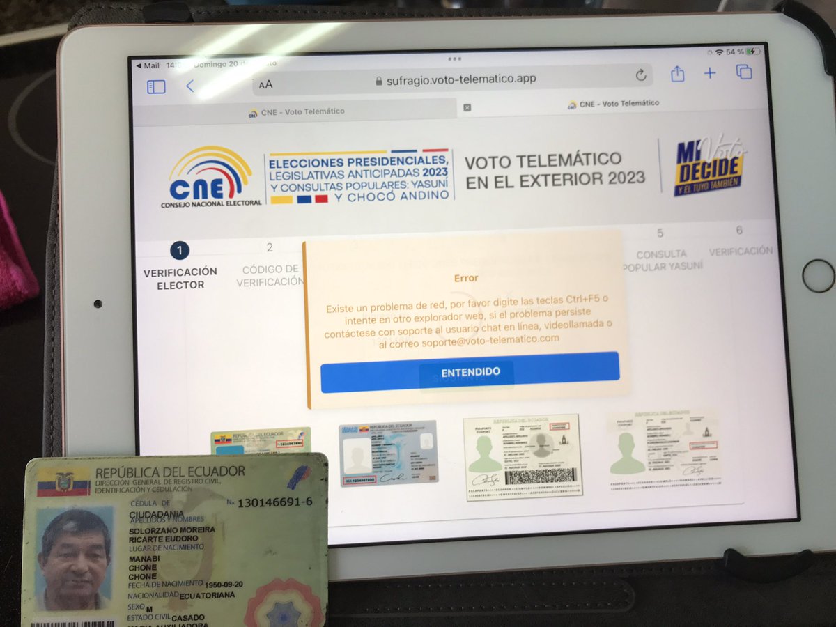 SantiagoTLopezL's tweet photo. Indignante! 17H00 en UE y no podemos sufragar.
Pondremos las denuncias necesarias para que en base a lo ocurrido hoy, nos vuelvan ha instalar los recintos electorales en el exterior para las próximas elecciones.
Esto no puede volver a repetirse! @MashiRafael @LuisaGonzalezEc https://t.co/kG3pEPnxTy