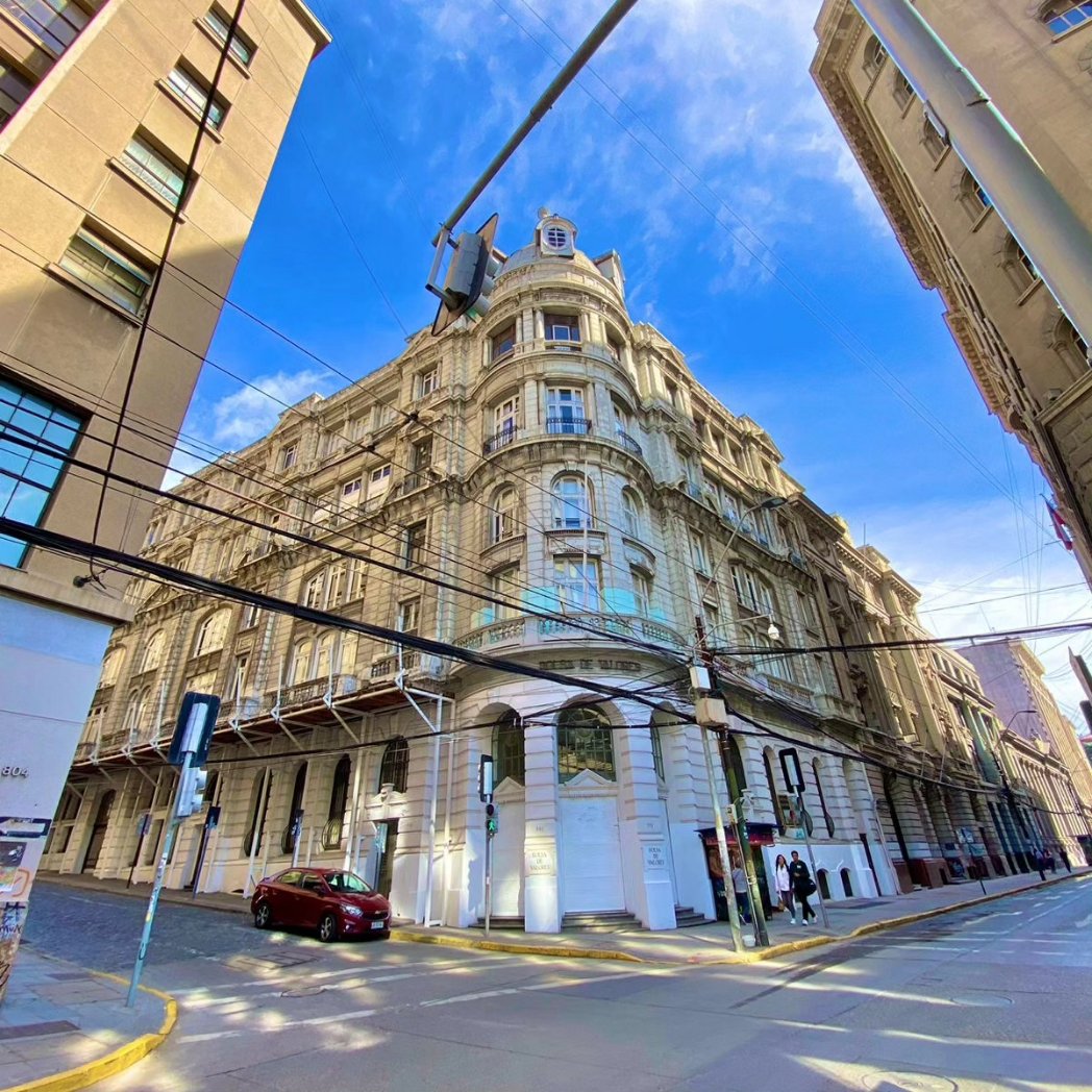 ascenval's tweet photo. 🔹️Lanzamiento seminario en @usantamaria segundo Seminario organizado por #Ascenval y que este año se denomina "Experiencias en Gestión de Transporte en #Valparaíso" que se desarrollará el 26 de agosto y 2 de septiembre

📌 Inscripciones en https://t.co/3YzvHFqzNl https://t.co/6C5S5JZk0J