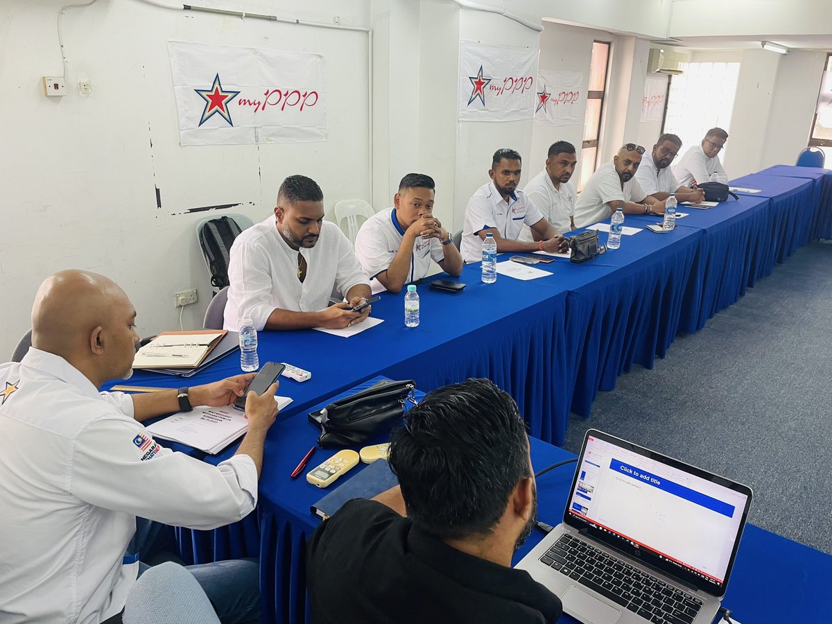 pemudamyppp's tweet photo. Pada 20/8/2023 - Mesyuarat Exco Pemuda myPPP Kebangsaan Bil. 2/2023 telah diadakan di Ibu pejabat myPPP, Kg Attap dan telah dipengerusikan oleh Saudara Sathiah Sudakaran Ketua Pemuda myPPP Malaysia
#aspiringyouthofmyppp2025 #mypppmalaysia #mypppyouth #pemudamyppp https://t.co/lz2fA0hKsr