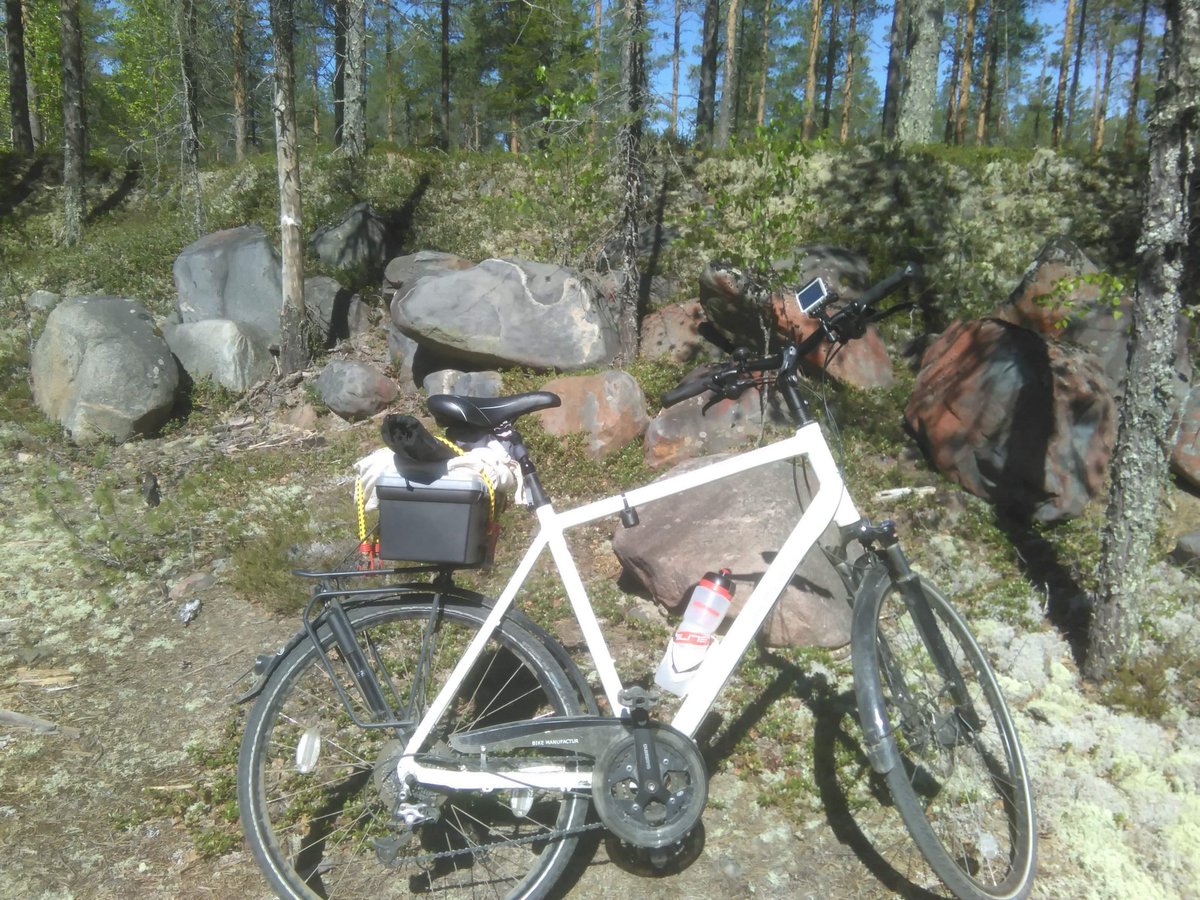 oh8mxl's tweet photo. My experience on transporting HF station on bike from 2019. A success after all! https://t.co/DwnZ0lRrKV