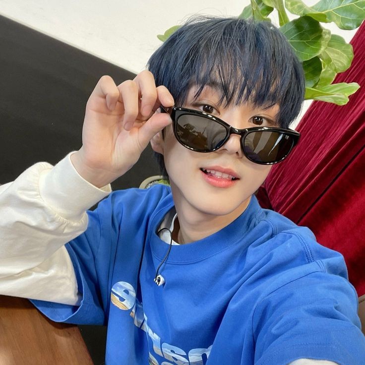 - Day 9 -

Hi! I'm rish, looking for interactive moots !

— s/her, 10l, filo
— not new to #stantwt / #kpoptwt
— multi ; mains are enha and bp
— any fandom is welcome !

♡ / ↺ are highly appreciated 💞