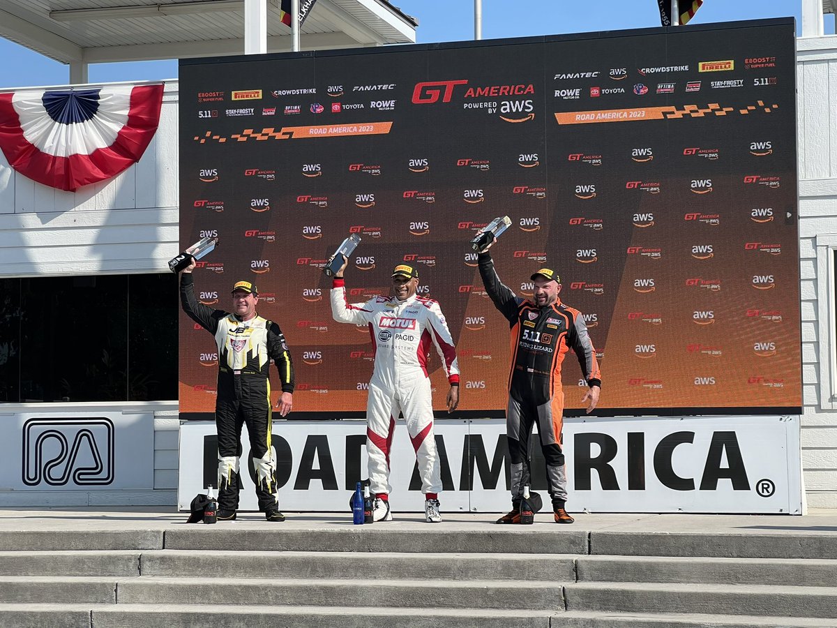 🦎Flying Lizard Motorsports tweet media