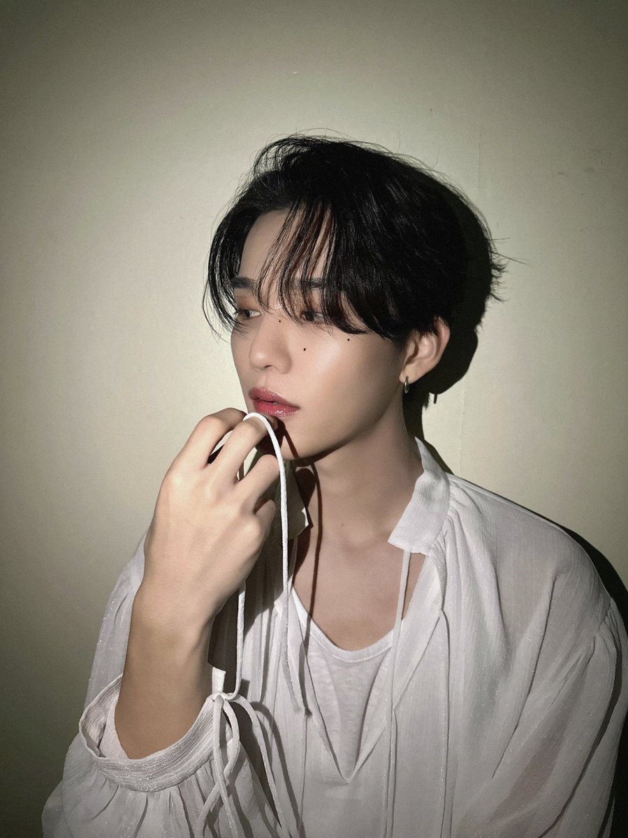 CIX_twt's tweet photo. 고마웠다 우리 픽스들 💛🤓

#CIX #FIX #승훈 #김승훈 #내편들 #KIMSEUNGHUN #SEUNGHUN #スンフン https://t.co/n0KeC8YcCE