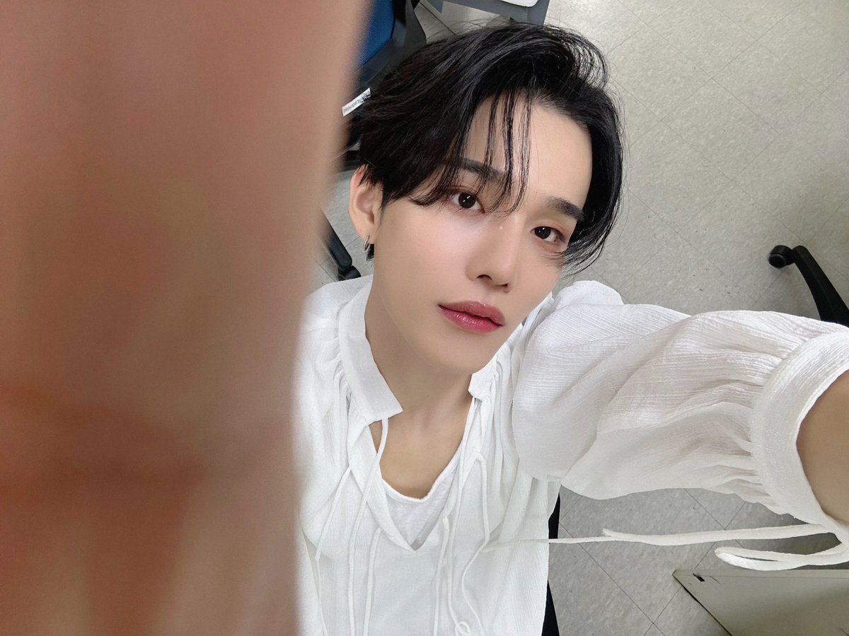 CIX_twt's tweet photo. 고마웠다 우리 픽스들 💛🤓

#CIX #FIX #승훈 #김승훈 #내편들 #KIMSEUNGHUN #SEUNGHUN #スンフン https://t.co/n0KeC8YcCE