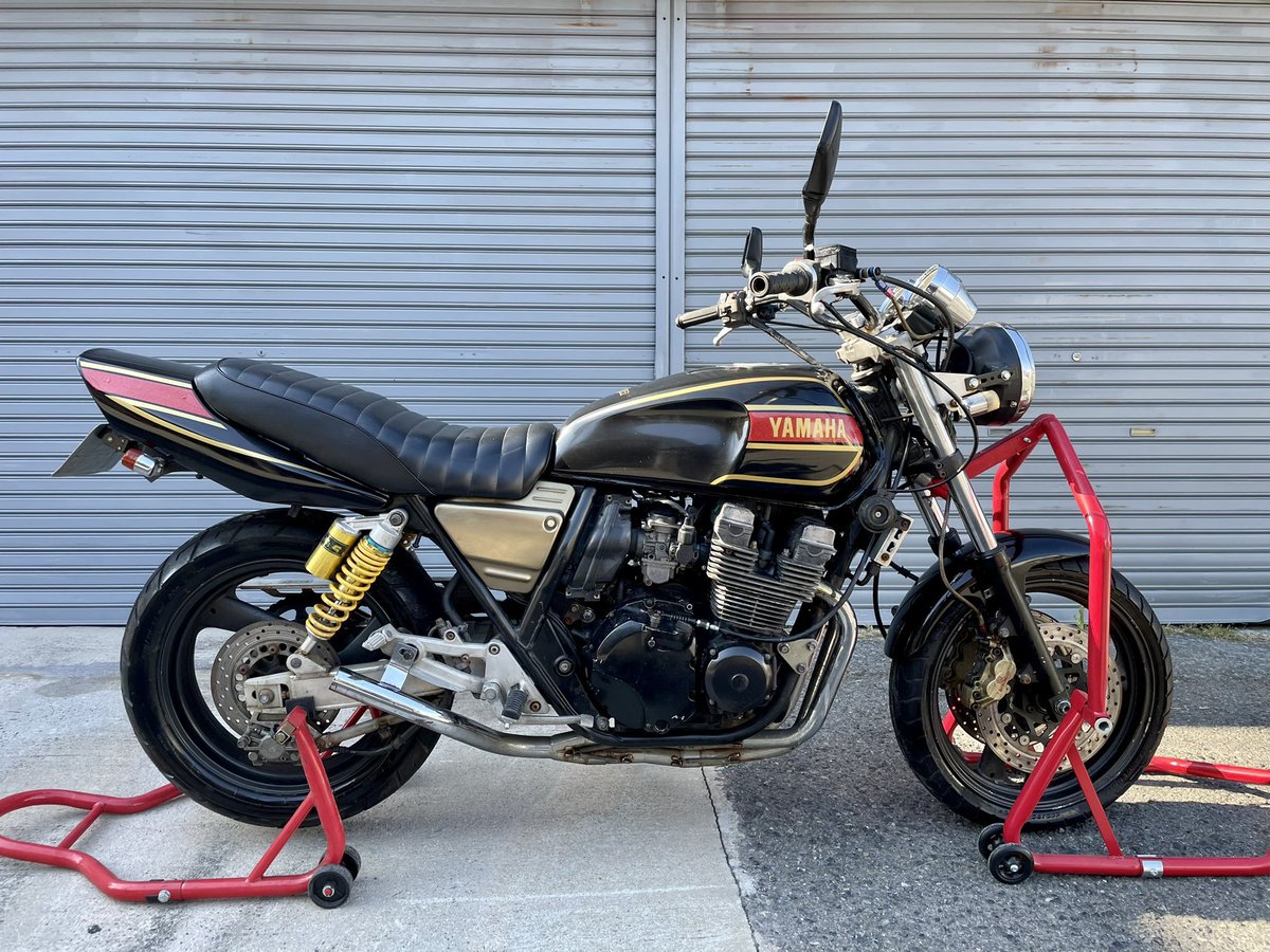 4_nfxi's tweet photo. XJR400 売ります！
40万円から早期取引値下げありです。

車検あり整備車両です。
詳細DMお願いします

#XJR400売ります　#XJR売ります #XJR400 #バイク売ります https://t.co/m9HSREeiej