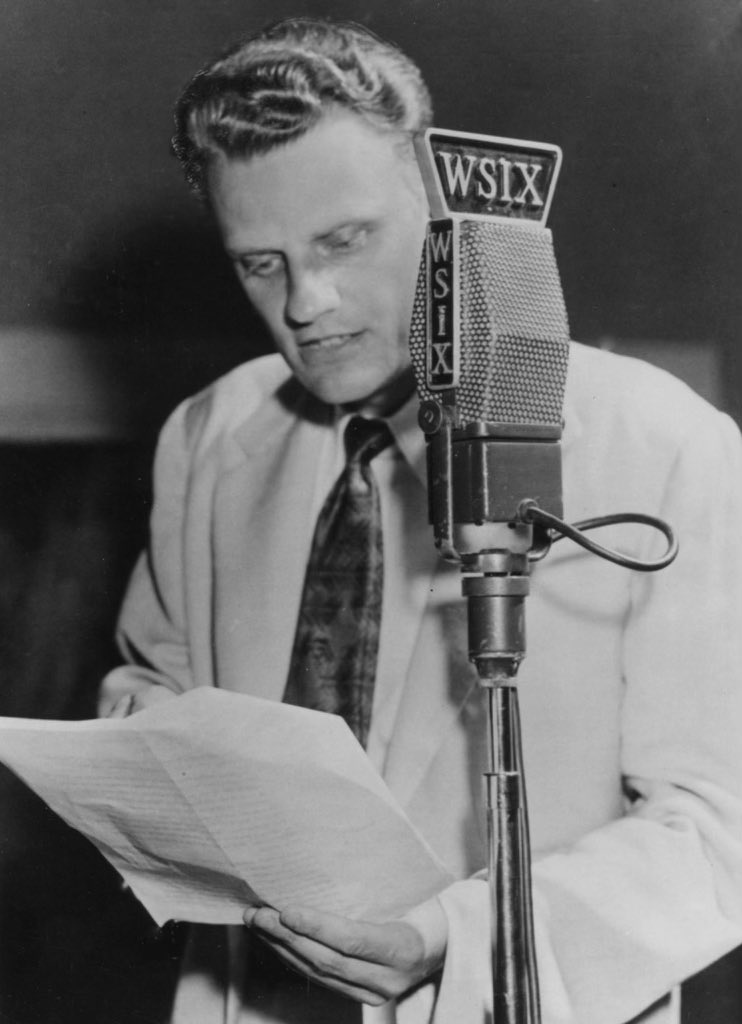 Franklin_Graham's tweet image. It’s National Radio Day today. From radio towers to satellites, a lot has changed since my father @BillyGraham first began using radio to reach millions of people around the world with the Gospel. But the Good News of Jesus Christ and the truth of God’s Word does not change. You…