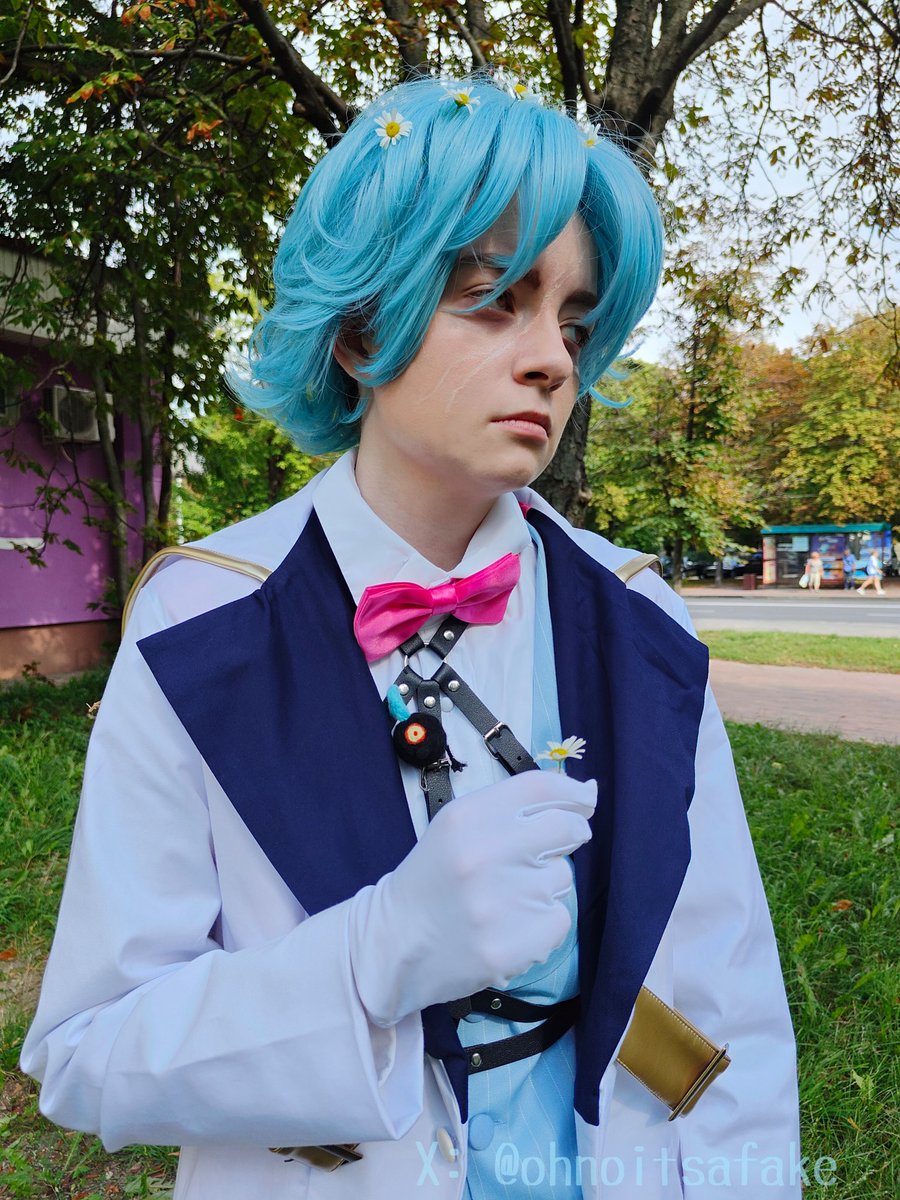 / Он не умер, просто в ирл сбежал. Но и про вас не забудет! ;) /

| • #Dottore #Genshinlmpact #cosplay • |