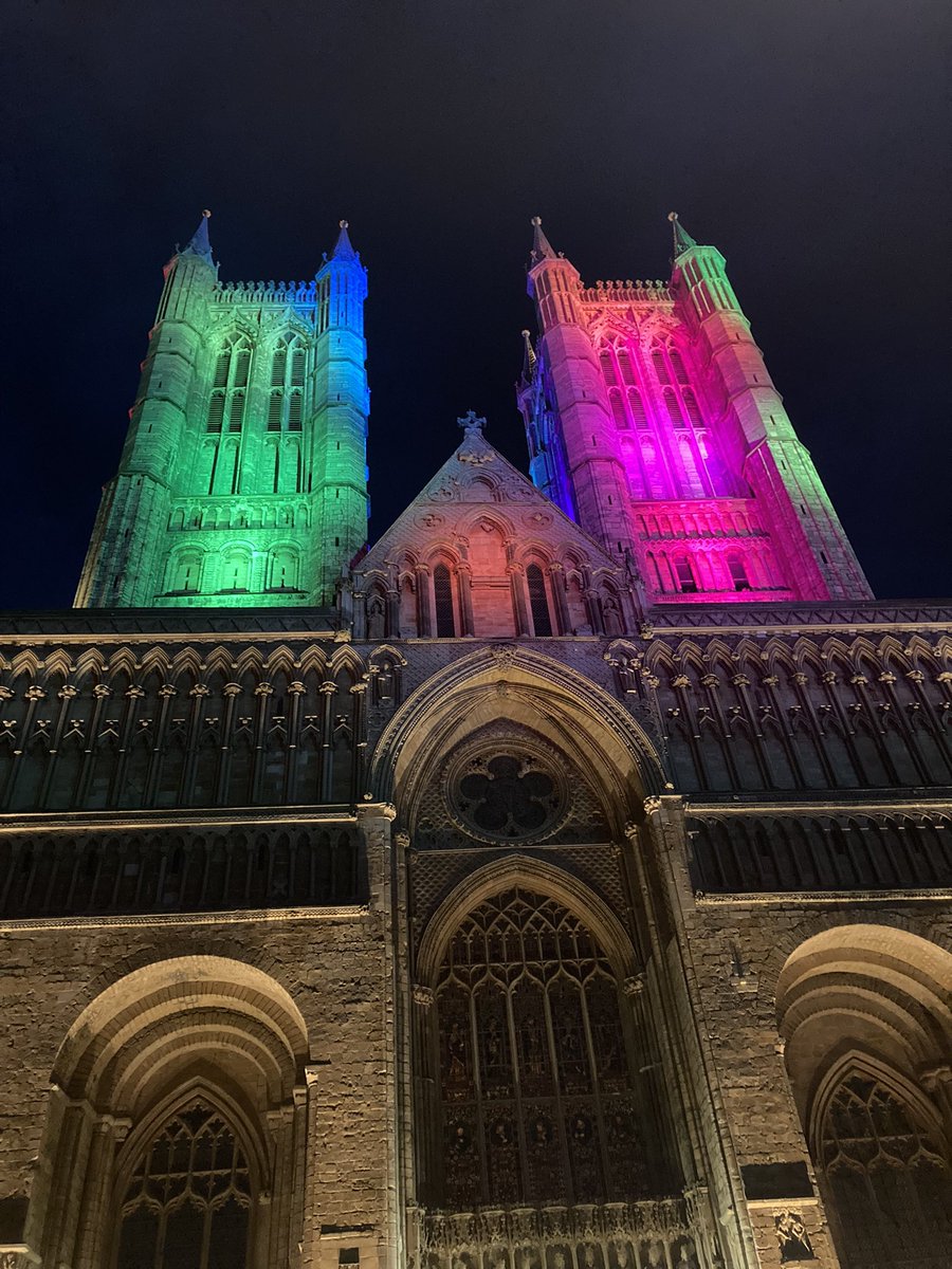 It was a great privilege for Flt Lt Scholes and family to watch three of our cadets in the Festival of Music at Lincoln Cathedral last night. What a hugely talented group! Well done Charlie, Rowan, and Matthew - fantastic work 👏
#aircadets #lincolncathedral #rafmusic