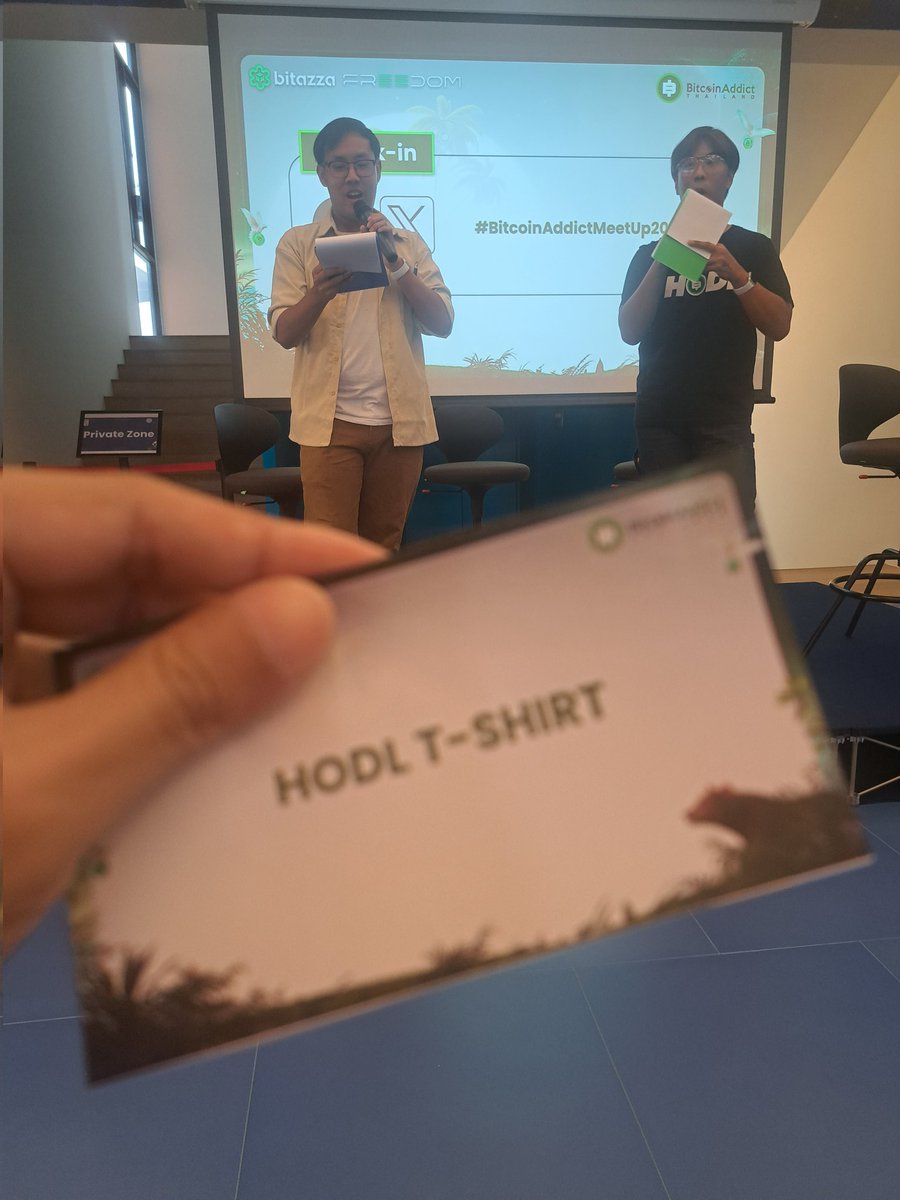 innocent_355's tweet photo. วันนี้ได้ไปร่วมงานของ @BitcoinAddictTH นอกจากจะได้อัพเดตความรู้แล้วยังได้ของติดมือกับบ้านกันอีกด้วยครับ
#BitcoinAddictMeetUp2023 https://t.co/JIJrvReT7r