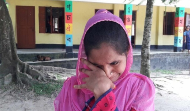 আলীম পরীক্ষা দিতে এসেও পরীক্ষায় অংশ নিতে পারল না রাশেদা