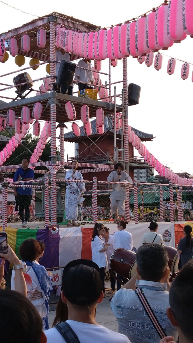 Shintaro0923's tweet photo. めちゃめちゃ盛り上がってて最高だった
#スカロケ
#スカ盆 https://t.co/oyM0kuvMir