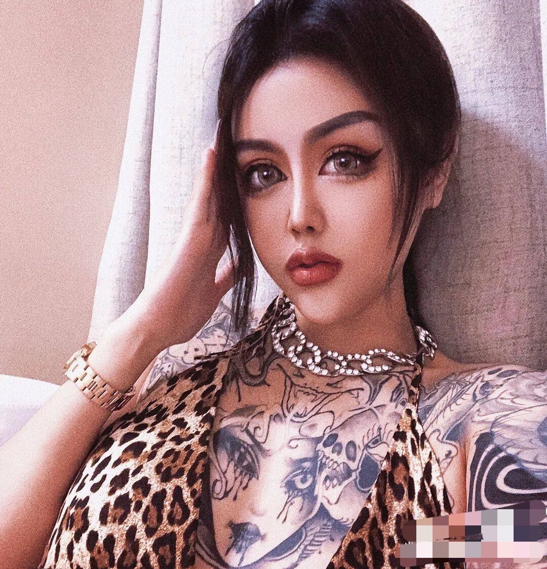 #盯射 #ahegao #阿黑颜 #翻白眼 #丧志 #母猪 #反差婊 #网红 #健身 #女神 #婊子 #高潮脸 #整容脸 #健身婊 #油脸 #名媛 #浓妆 #射屏 #粗口 #羞辱 #丧志 #聊骚 #磕炮 #1v1 #裸聊 #一对一
纹身女神来盯的你升天 https://t.co/12N8V5j1dK