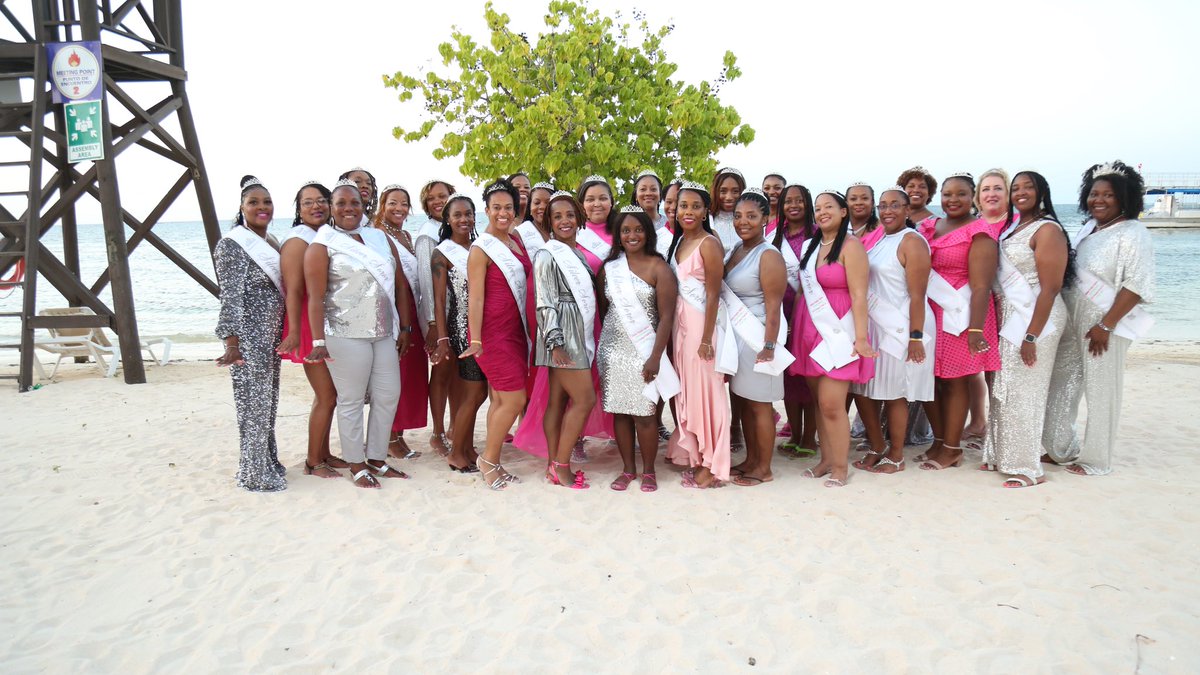 Shonna_Brown's tweet image. This summer we celebrated 25 years of sisterhood! Alpha Kappa Alpha Sorority, Inc.  💕💚 56 Pretty Unforgettable Impressions - Iota Kappa Chapter - #45 Fall 1998 - Skee-wee 💕💚 #AKA1908 #IKMADE