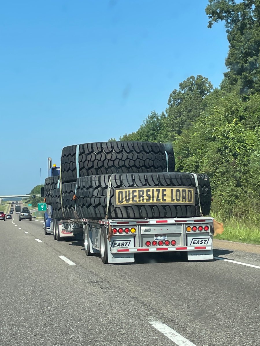 Cuellar414's tweet photo. Just a tad bit in the large tire category 😳 #tires #interstateTravel #roadTrip #18Wheels https://t.co/GORQ26E4OV