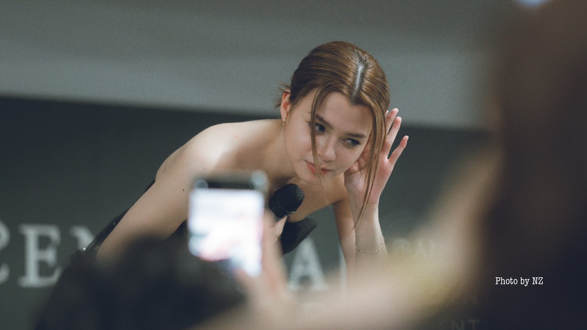 ℋ𝑒𝓎 𝓅𝓇𝒾𝓃𝒸𝑒𝓈𝓈, 𝒶𝓁𝓌𝒶𝓎𝓈 𝓌𝑒𝒶𝓇 𝓎𝑜𝓊𝓇 𝒾𝓃𝓋𝒾𝓈𝒾𝒷𝓁𝑒 𝒸𝓇𝑜𝓌𝓃.💕

#beckysangles 
#Uranus2324xFreenBecky